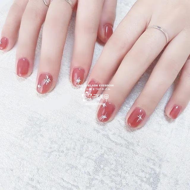 精致girl必做的簡(jiǎn)約風(fēng)美甲，超百搭