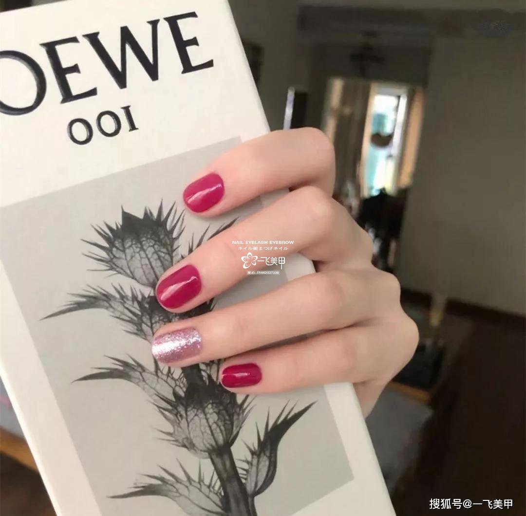 無敵顯白的梅子色美甲，這么火爆你一定要試試！