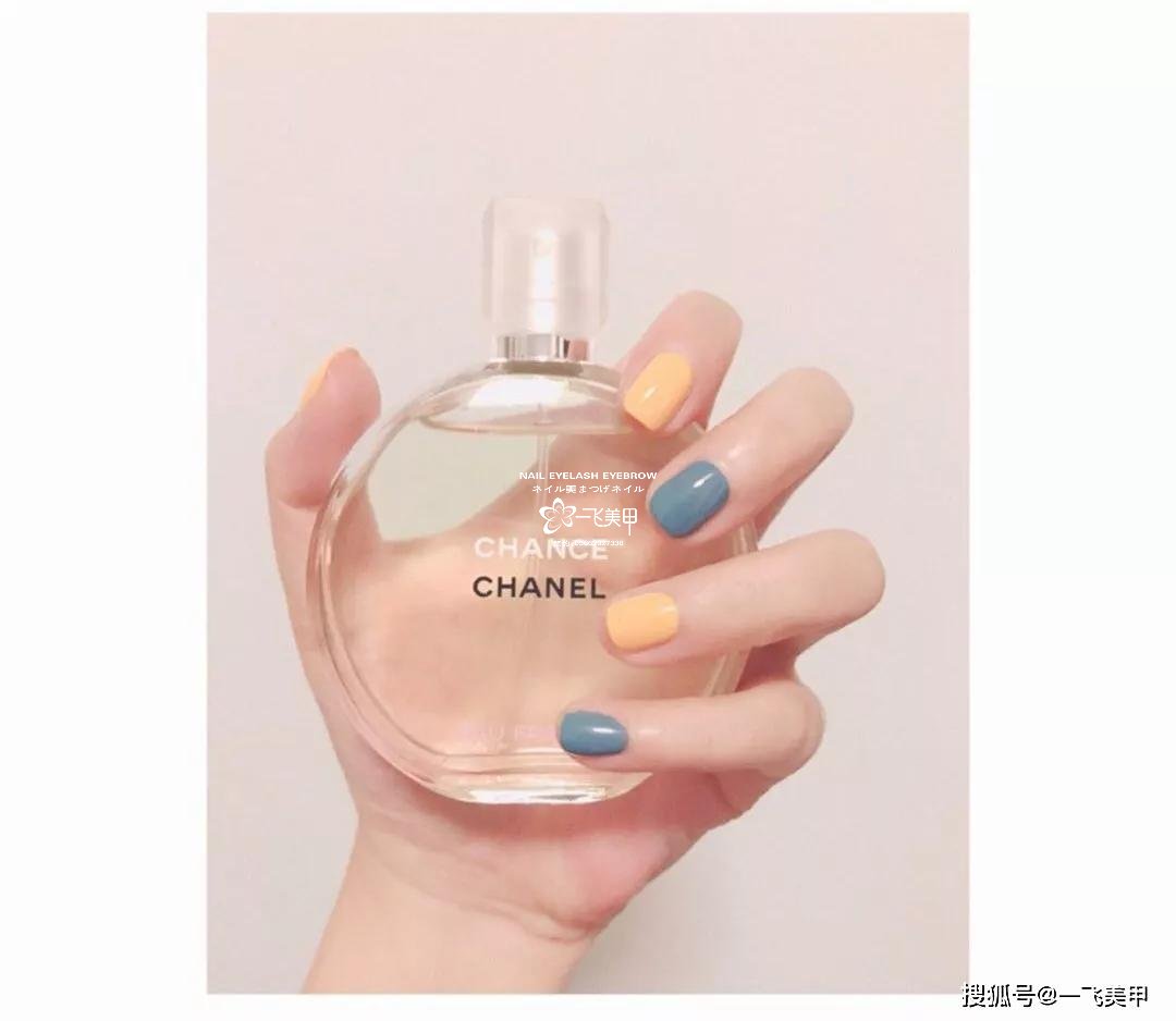 姜黃色跳色美甲，真的美炸了！