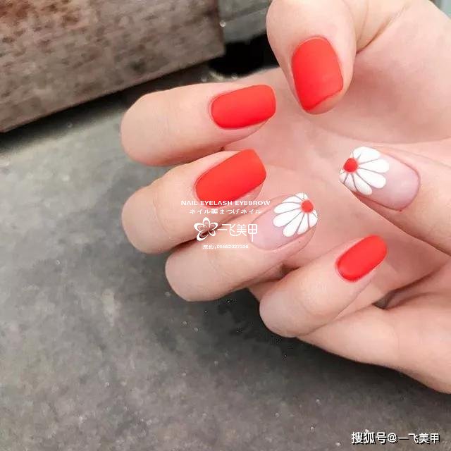 雛菊元素在春天做在手上，那是一種春的氣息