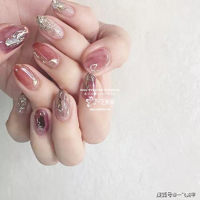 ins風(fēng)AB款美甲？不對(duì)稱也好看！