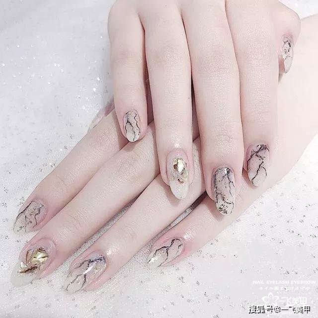 我的天?。【尤缓谏兰滓部蛇@樣溫柔好看呢