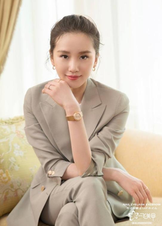 秒變高顏值的小秘訣就是考驗(yàn)?zāi)銜?huì)不會(huì)化妝，有木有？