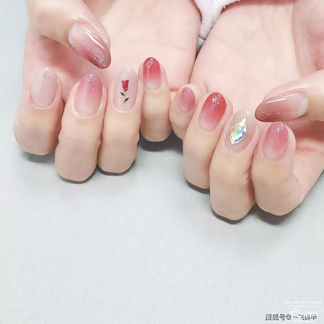 初春做漸變美甲，真的很美~