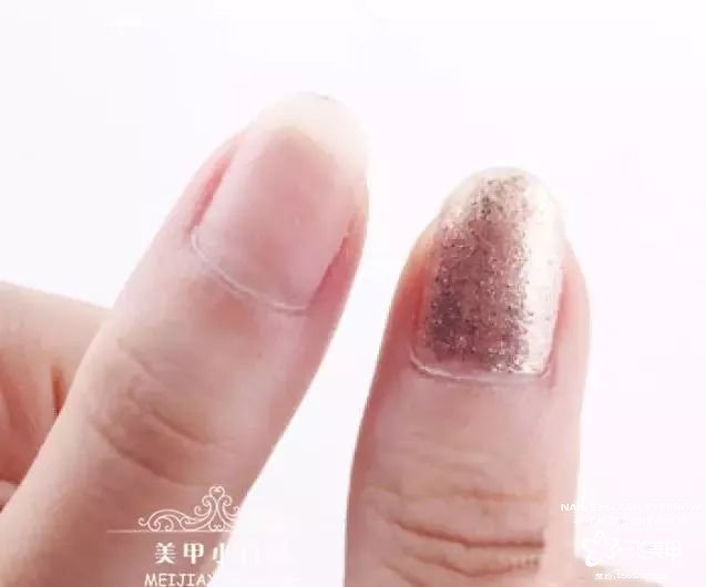 由于疫情的影響，不能營業(yè)，推薦你們在家這樣卸美甲
