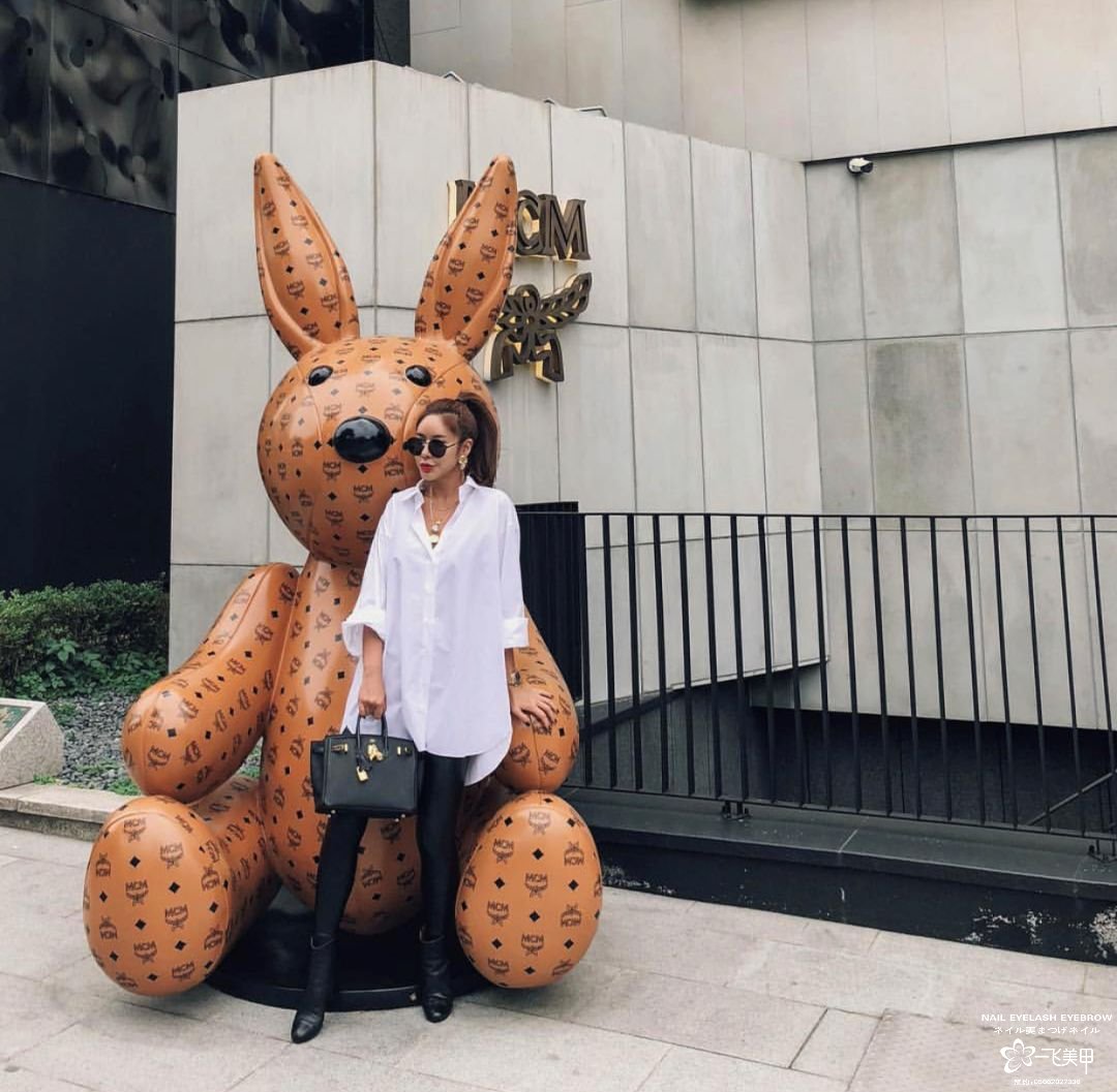 44歲的“阿姨”是什么迷到了16歲的男朋友
