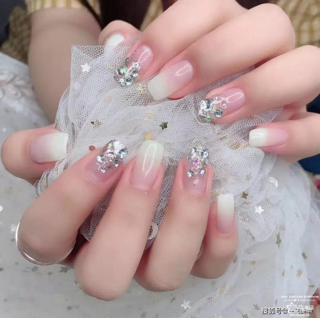 新娘美甲，實(shí)用短款