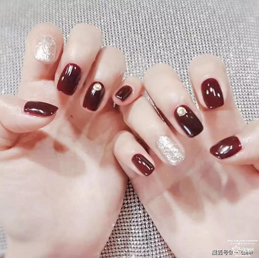 新娘美甲，實用短款