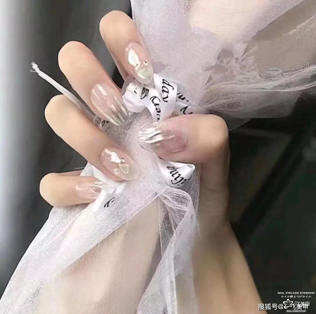 新娘美甲，實用短款