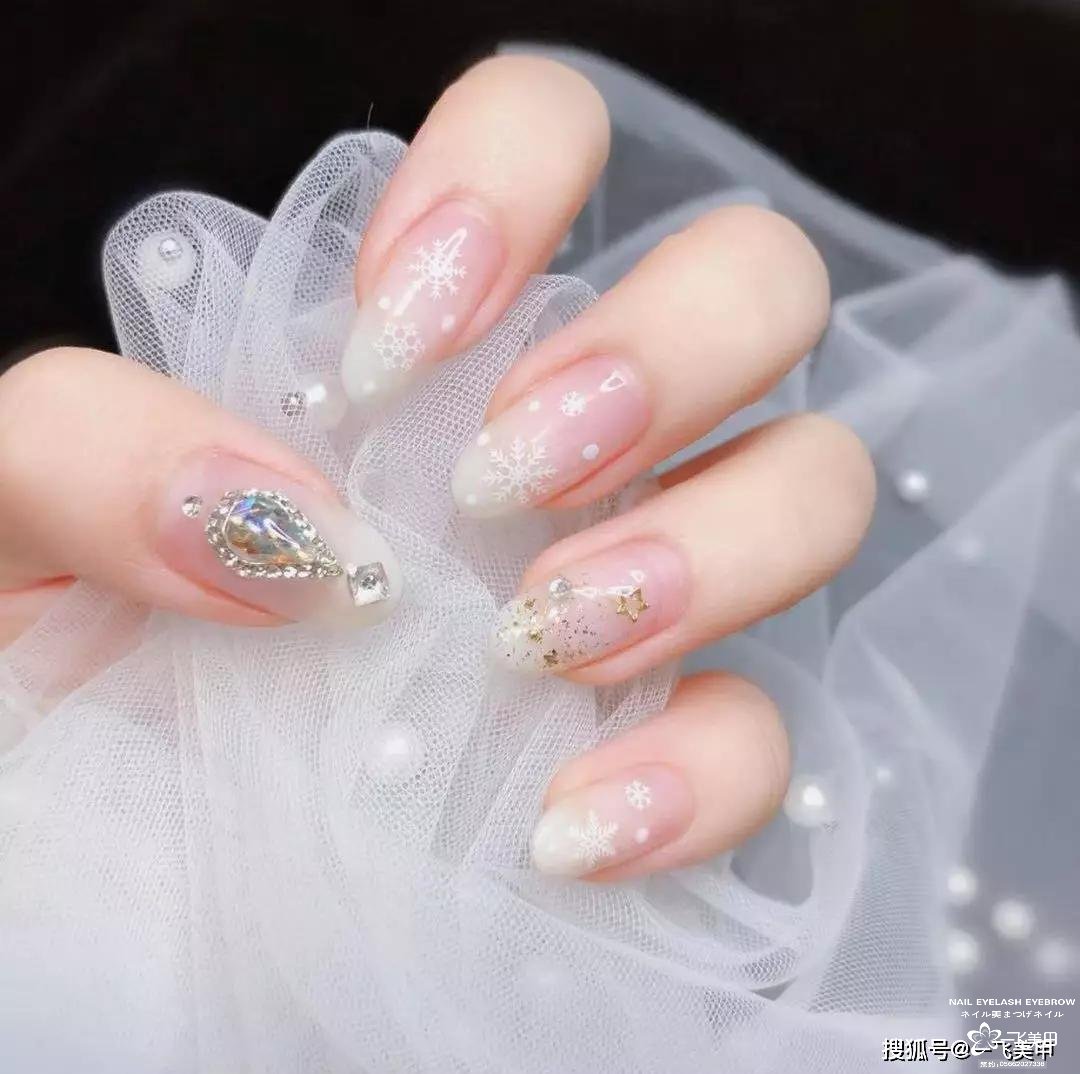 新娘美甲，實(shí)用短款