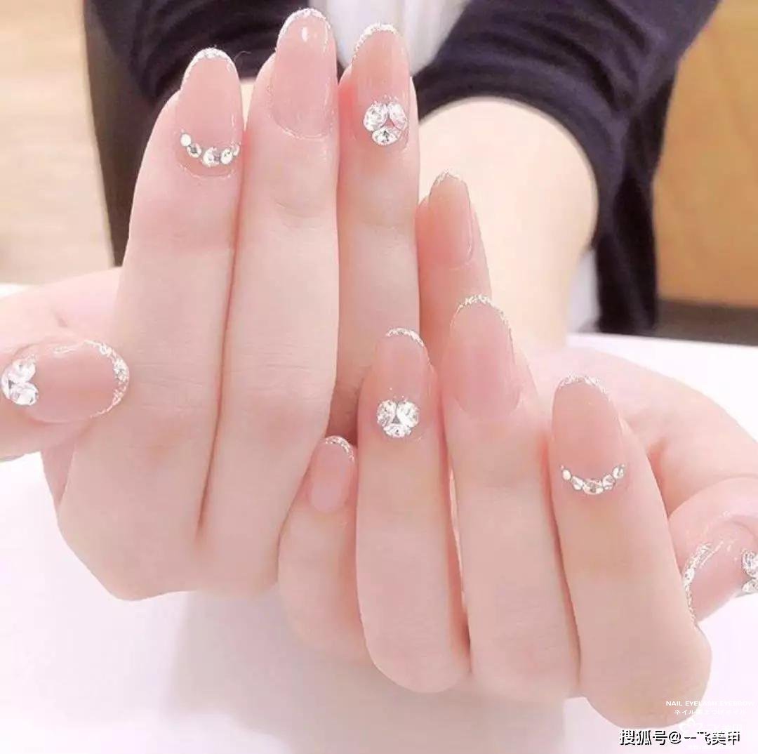 新娘美甲，實用短款