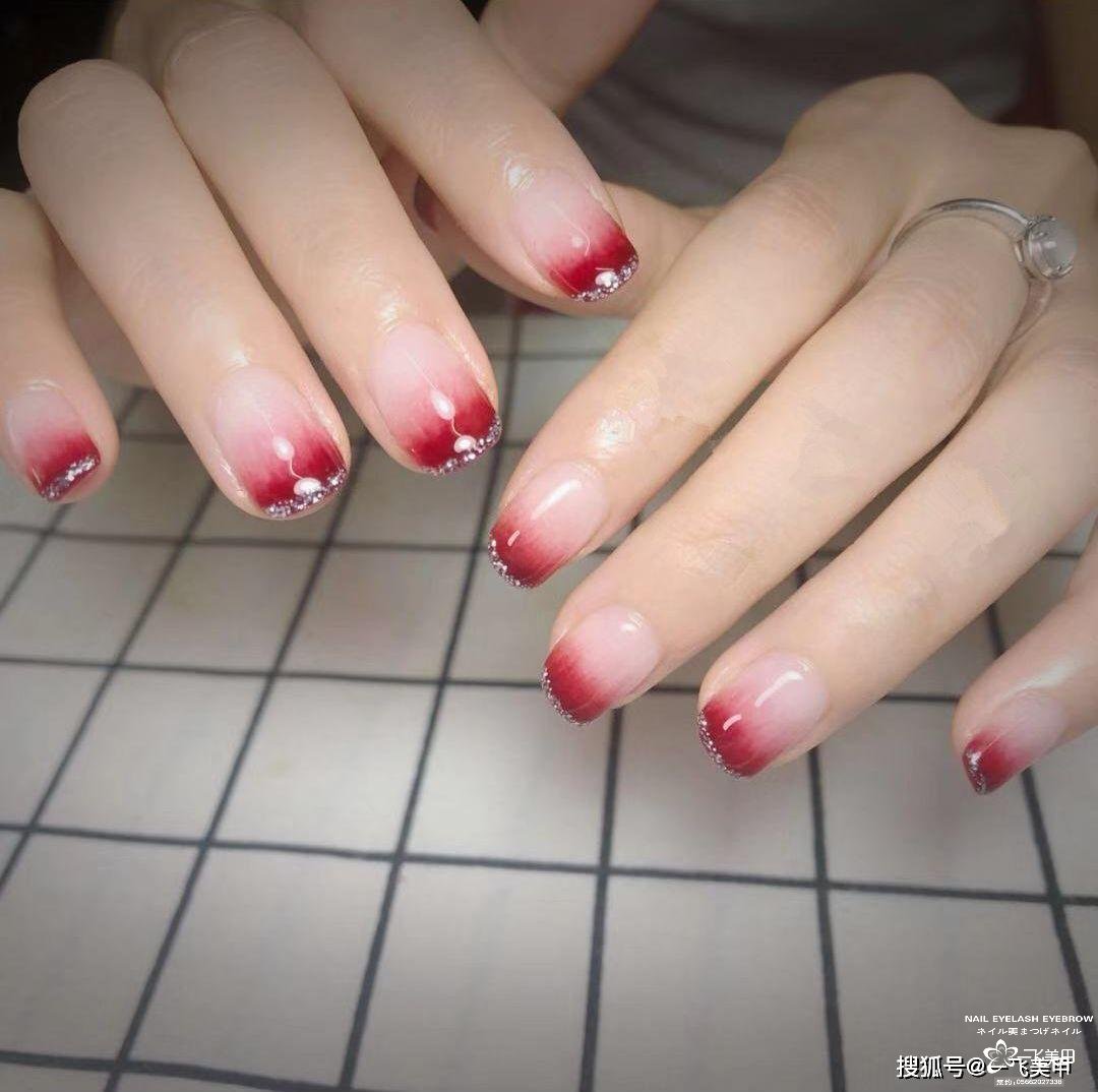 新娘美甲，實(shí)用短款