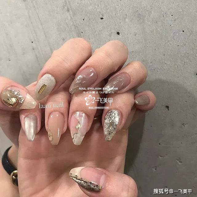 小眾而又顯高級(jí)的日系澀味美甲
