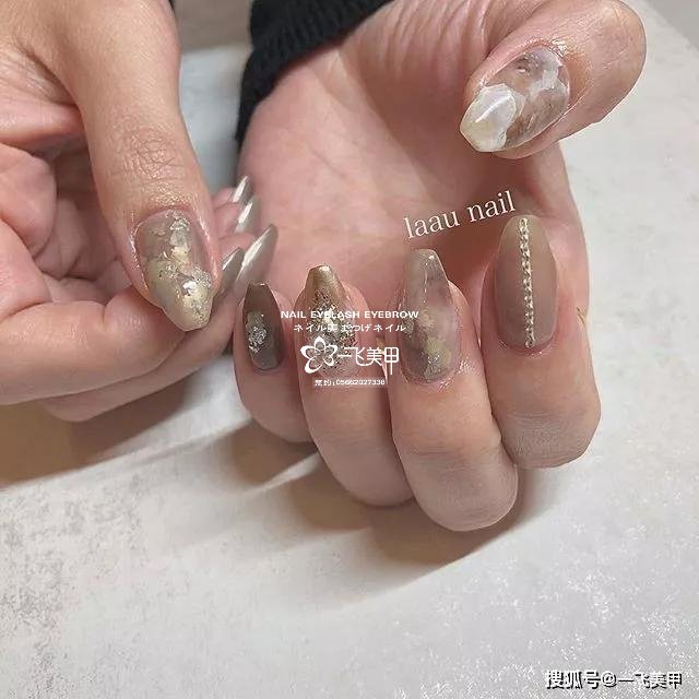 小眾而又顯高級(jí)的日系澀味美甲