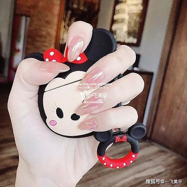 非常受歡迎地純色美甲力薦，極簡(jiǎn)而又好看