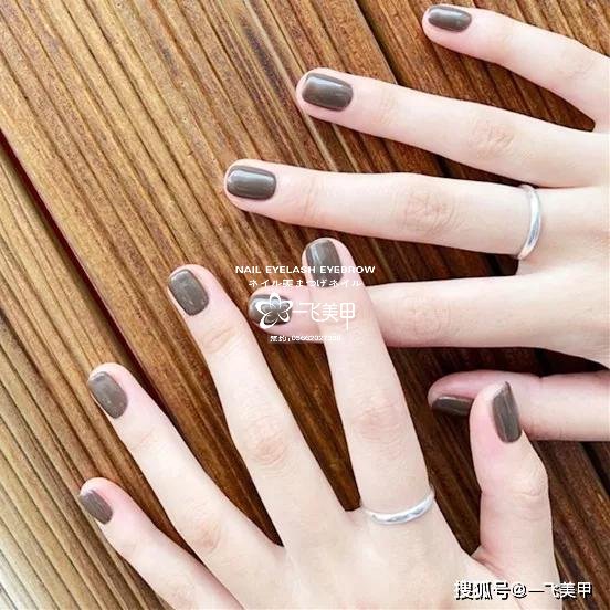 非常受歡迎地純色美甲力薦，極簡而又好看