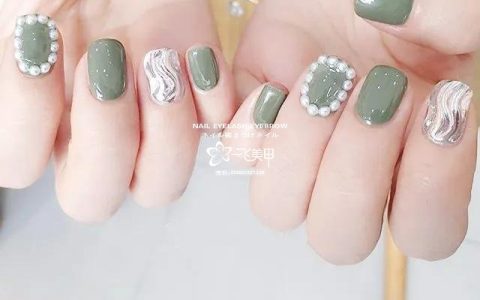 適合春天的3款綠色美甲，好養(yǎng)眼??！