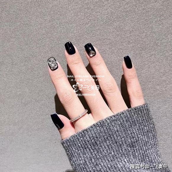 作為資深美甲師如何才能把美甲搭出高級(jí)感？