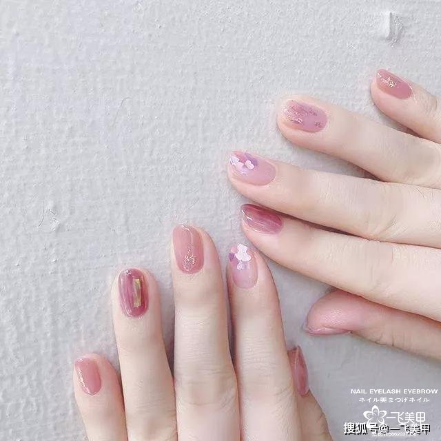 超仙氣的透感碎玻璃美甲，誰做誰美