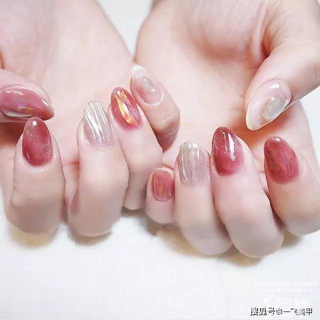 超仙氣的透感碎玻璃美甲，誰做誰美