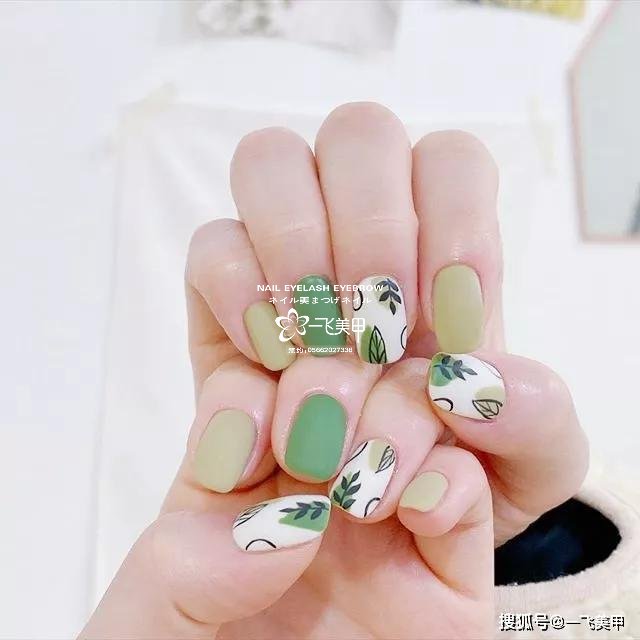 清新自然的大氣綠色系美甲推薦