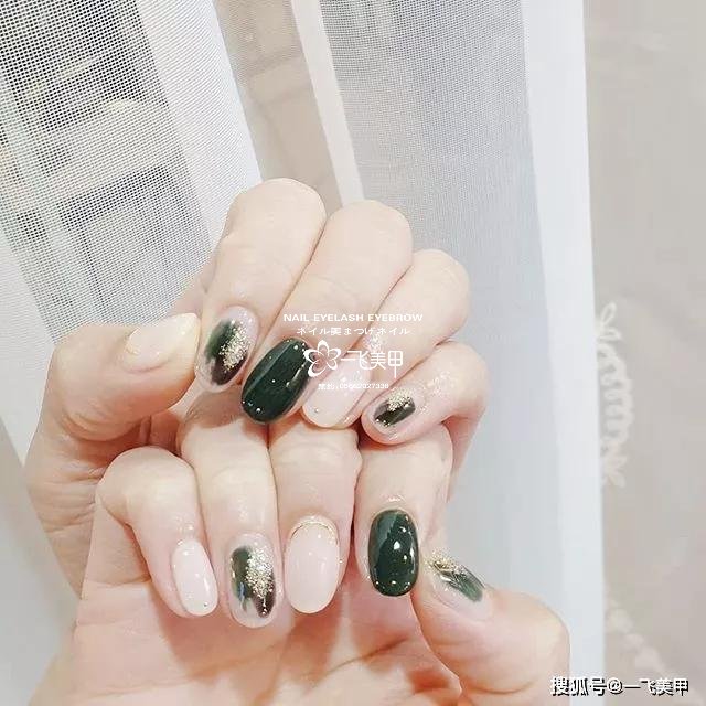 清新自然的大氣綠色系美甲推薦