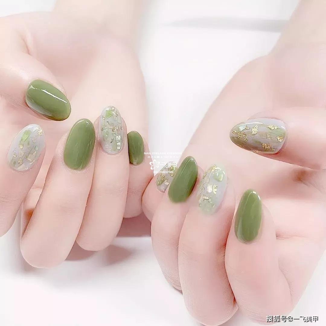 清新自然的大氣綠色系美甲推薦