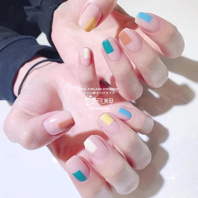 早春ins風(fēng)美甲！就愛這種簡約派