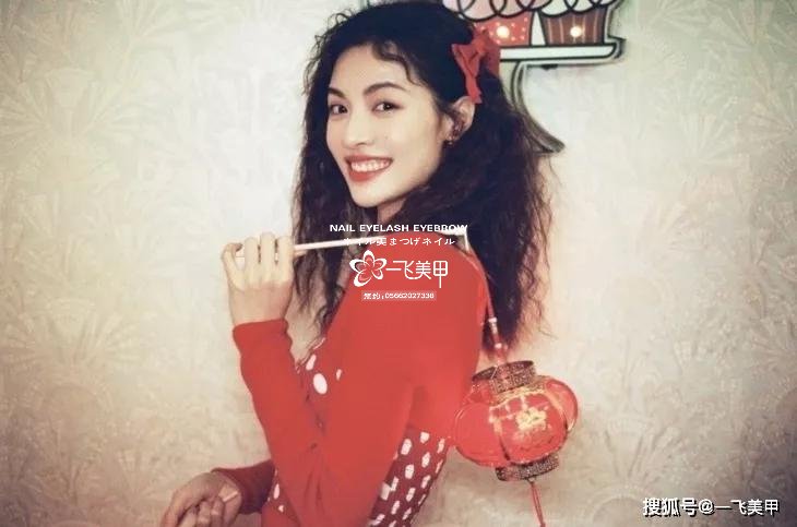 驚呆了！女明星宅在家做這件事瘦到了90斤，你們信不信？