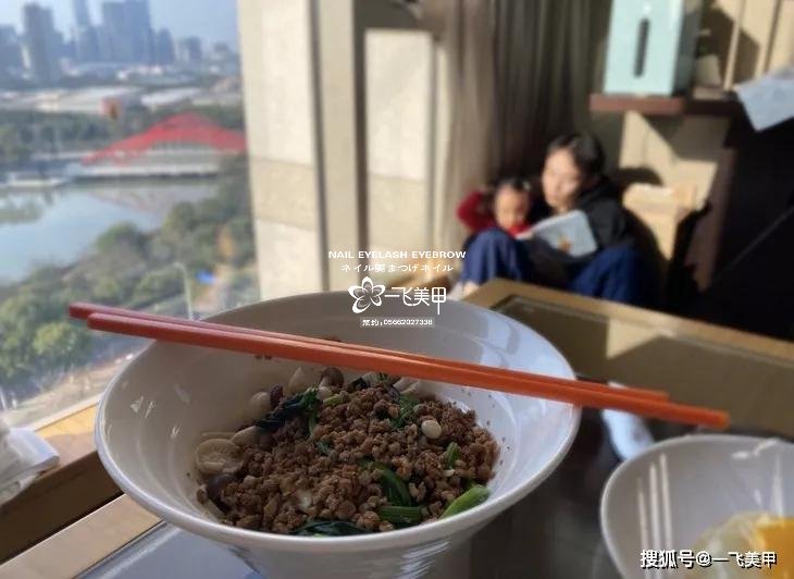 驚呆了！女明星宅在家做這件事瘦到了90斤，你們信不信？