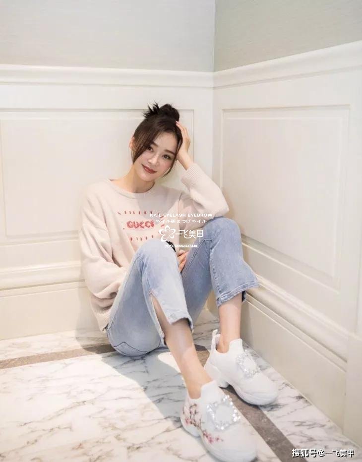 驚呆了！女明星宅在家做這件事瘦到了90斤，你們信不信？