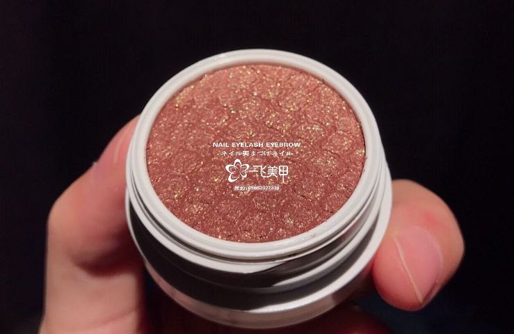 單眼皮和腫眼泡眼妝怎么畫？新手化妝必看的眼妝教程！