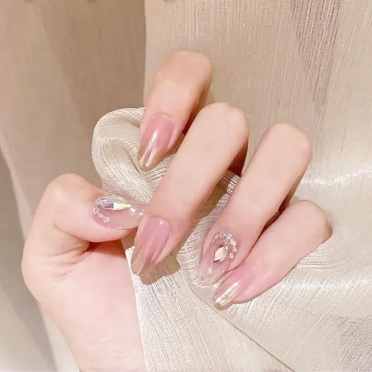 lisa是什么寶藏女孩啊，同款美甲也太種草了吧