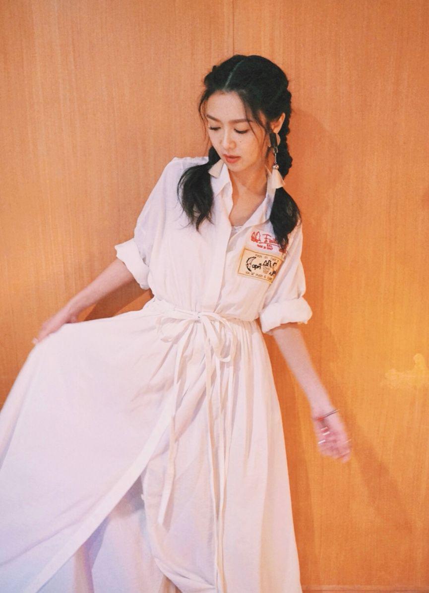 比“ 渣女裙 ”更經(jīng)典的連衣裙！時(shí)髦精們都在穿！