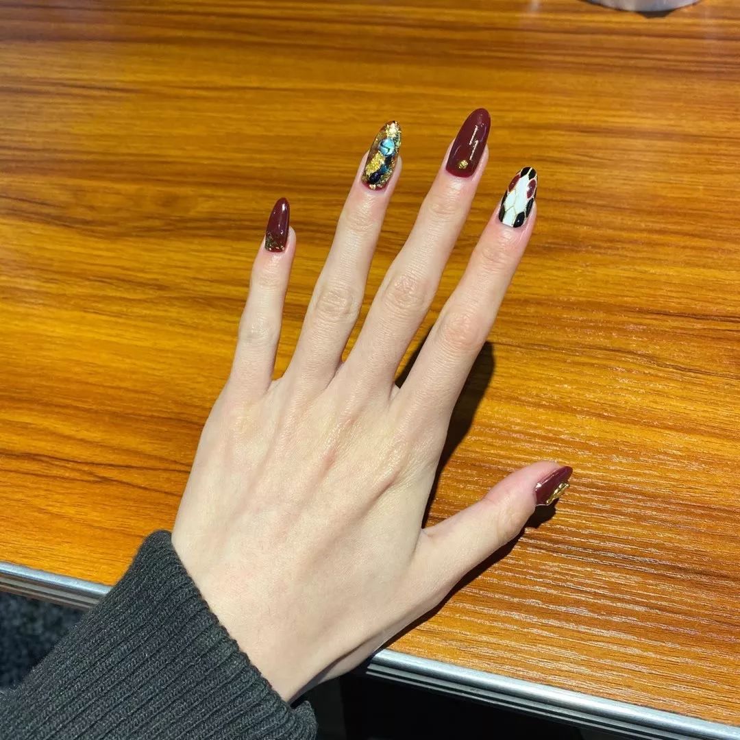 換新美甲款式，找不到美甲靈感？看看這里有沒有你喜歡的
