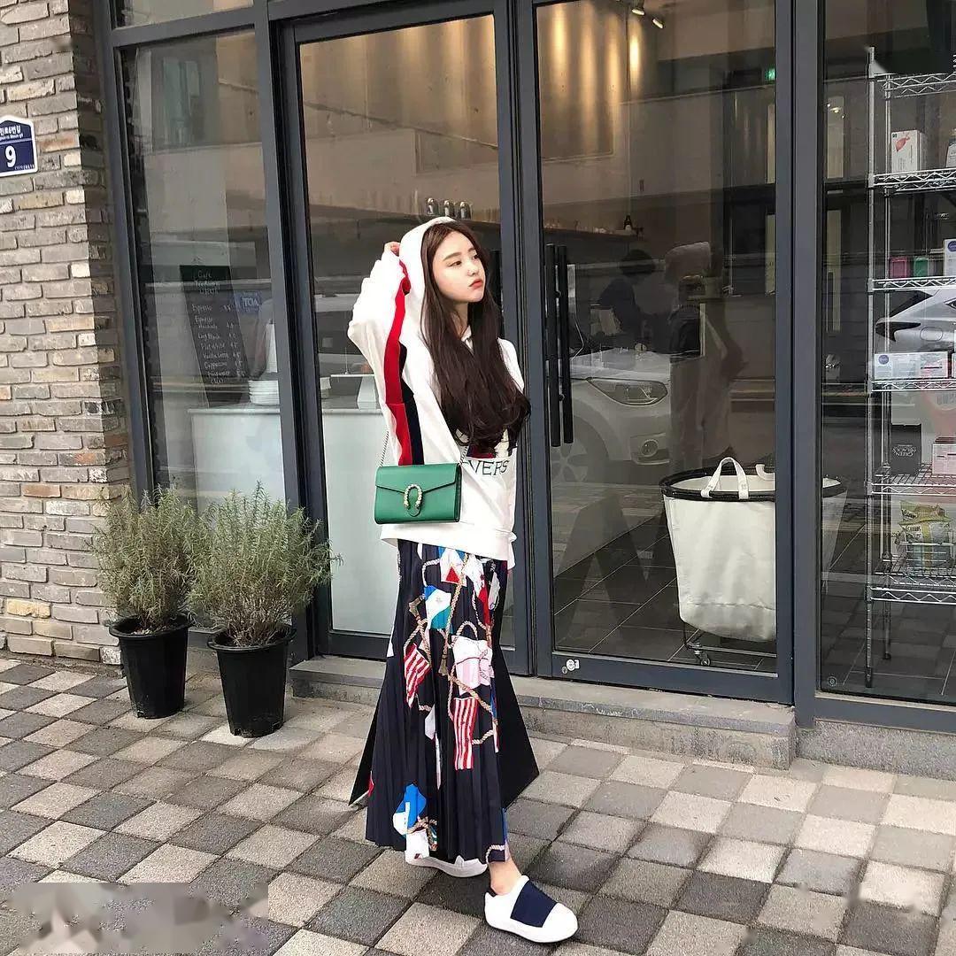 百褶裙那么美，怎么搭配才能顯瘦又好看？