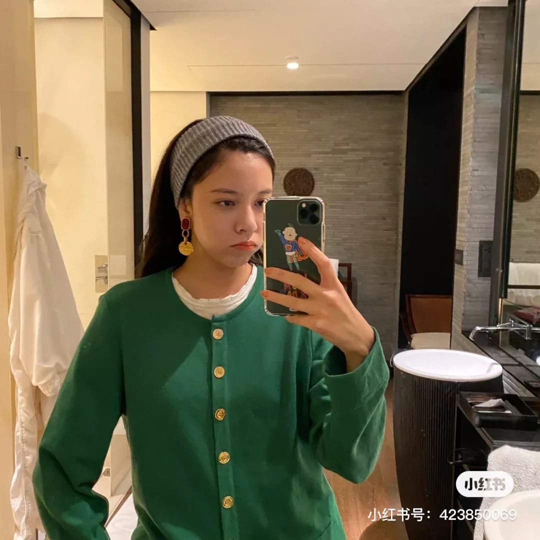 Lisa、宋妍霏……同款美甲，我都給你們扒出來(lái)了！