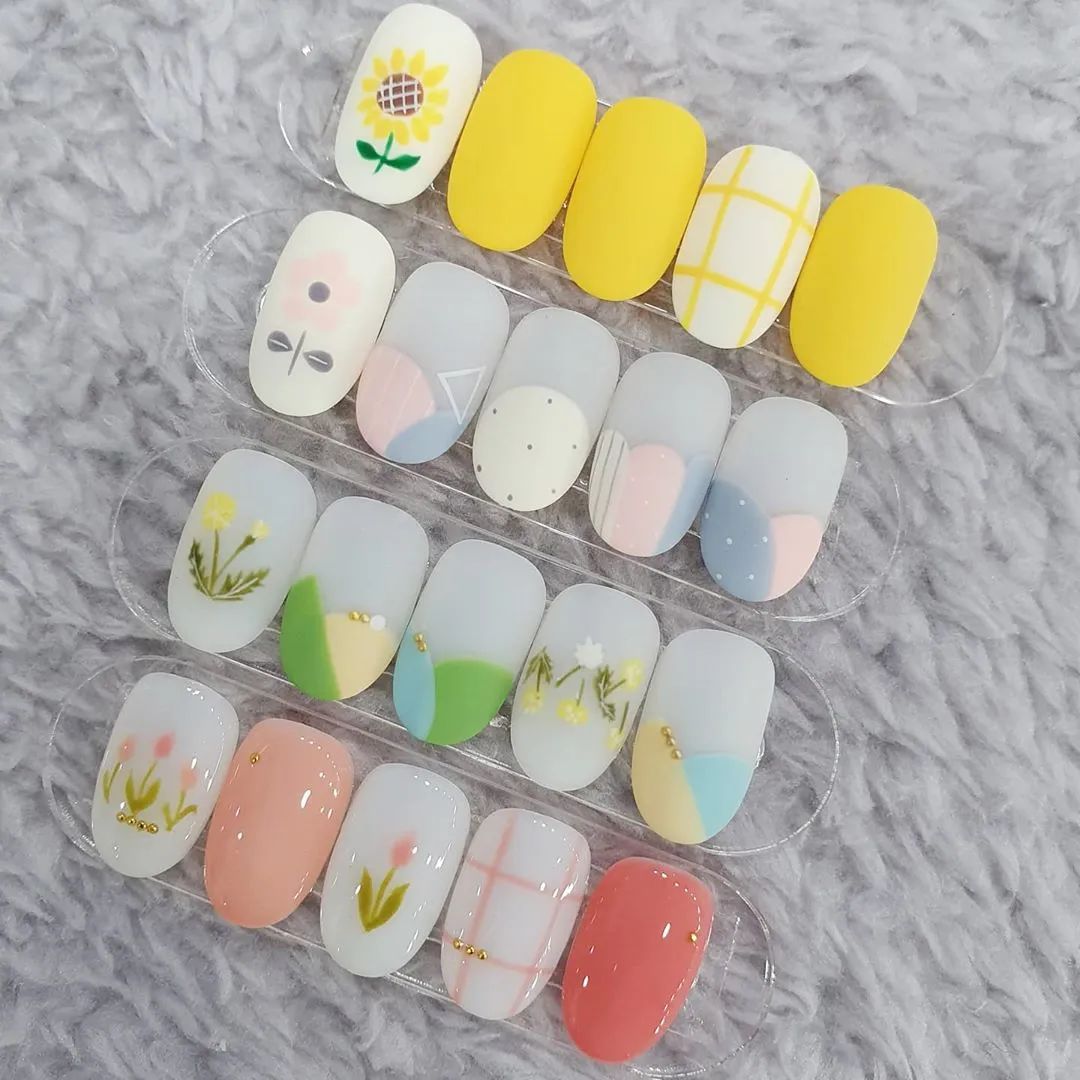 韓式花花美甲清新又可愛