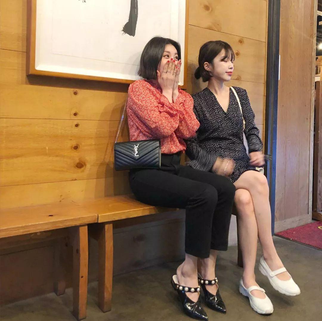 楊冪又靠“初戀鞋”上熱搜了？隨便穿都美到窒息！