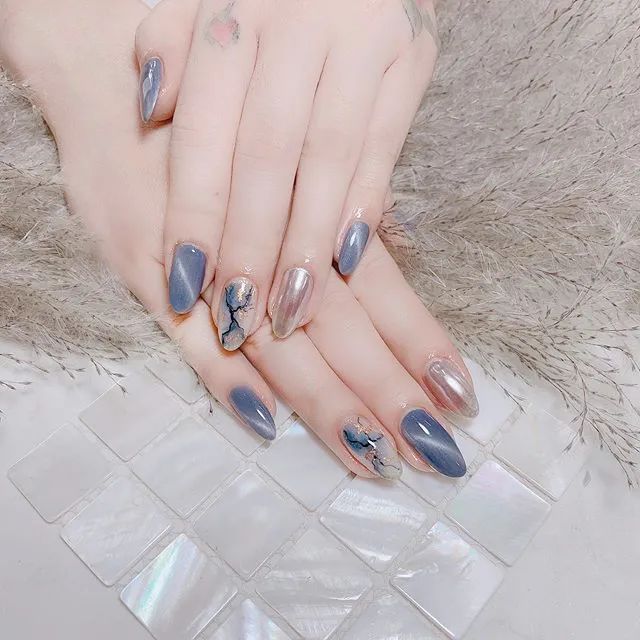 高級！這才是藍(lán)色美甲的正確打開方式
