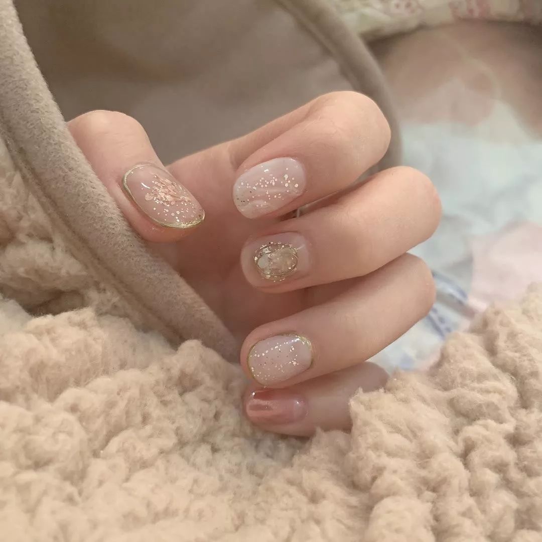 換新美甲款式，找不到美甲靈感？看看這里有沒有你喜歡的