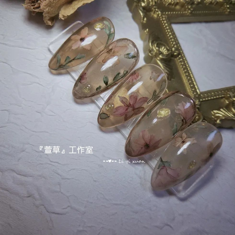 復(fù)古風(fēng)美甲真的絕了！誰(shuí)做誰(shuí)高級(jí)！