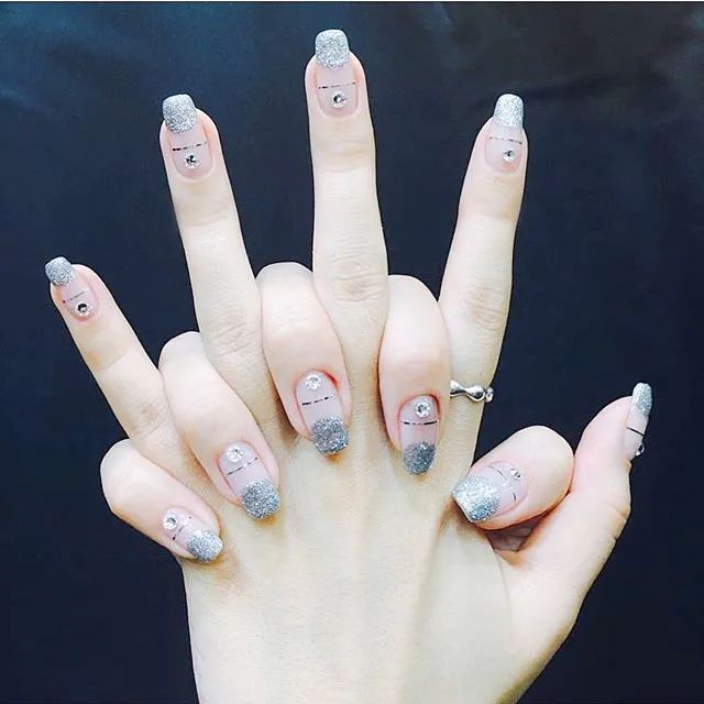 適合夏天做的法式美甲，不要太美哦