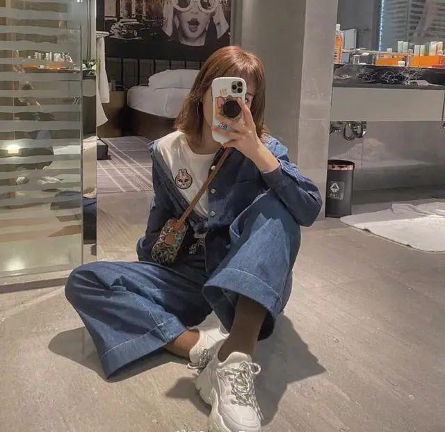 37歲吳昕變身穿搭博主，瘦下來(lái)以后衣品越來(lái)越在線，減齡又好看