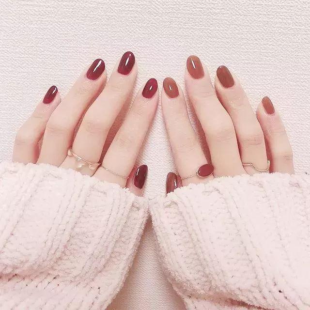 適合上班、約會(huì)的好感度美甲，美的不重樣