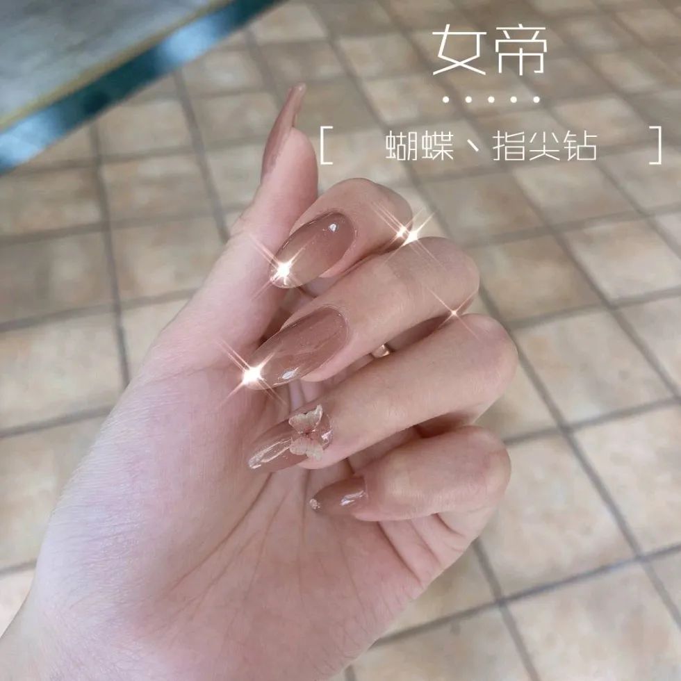 50款適合拍婚紗照的新娘美甲