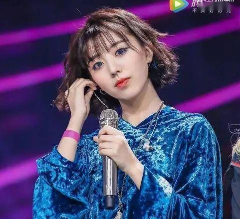 敢嘗試彩色眼影才是仙女