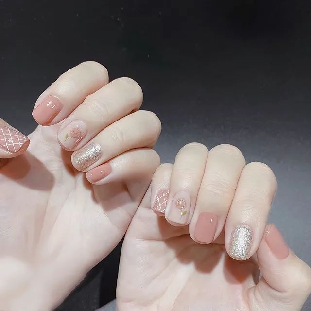 有選擇恐懼癥的仙女們，推薦一波小清新美甲拿好，收藏啦