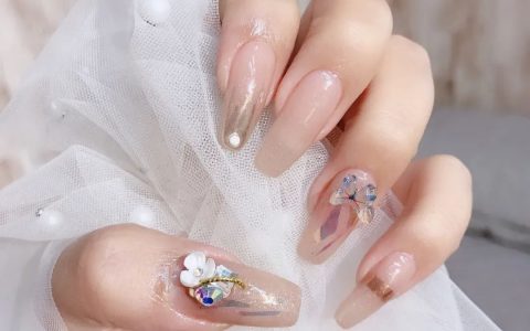 精選70款好看的美甲圖片！2020流行的款式BlingBling她來(lái)啦！