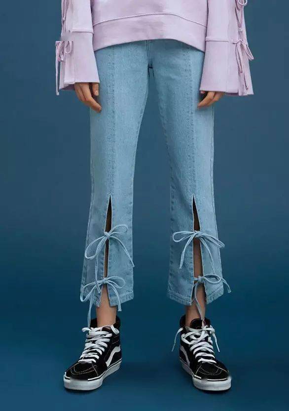 普通衣服的高級(jí)穿法：衣服“打個(gè)結(jié)”才時(shí)髦！